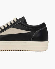 mens-weekend-outing-black-white-vintage-sneakers