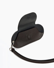 unisex-airport-transit-sleek-leather-glasses-holder
