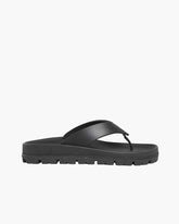 womens-gym-performance-comfortable-rubber-lug-sole-slides