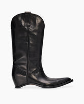 Everyday-City-Stroll-Curved-Heel-Leather-Boots-5