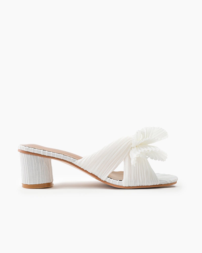 (Clean Up) White Pleated Bow Open Toe Chunky Block Heel Sandals