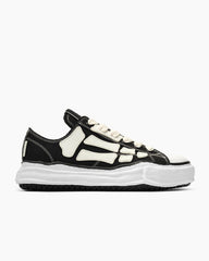 womens-daily-commute-edgy-bones-canvas-sneakers