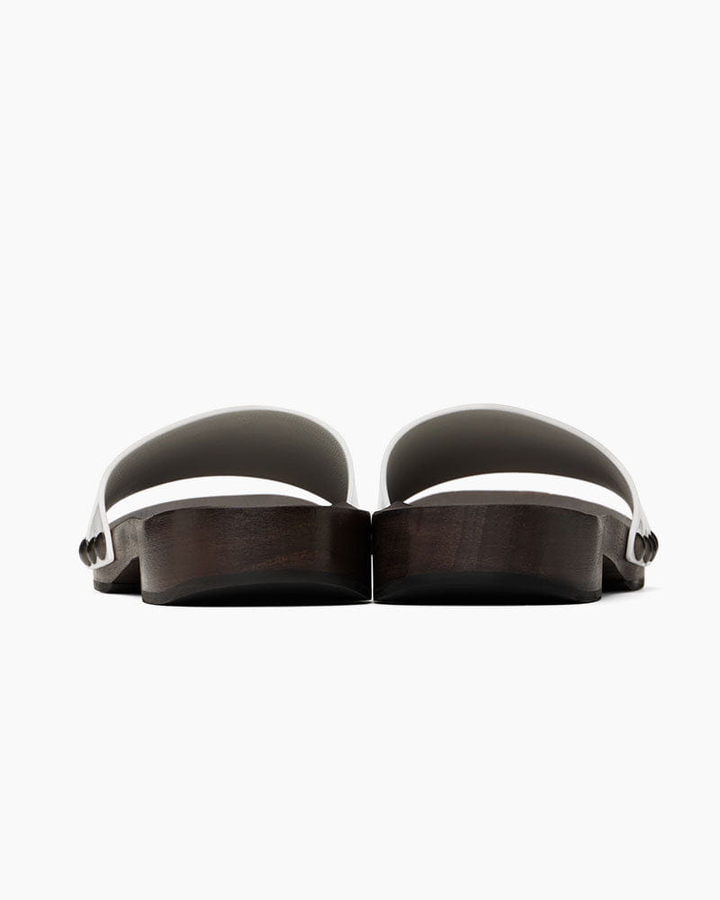 womens-seaside-holiday-bold-patent-leather-clogs