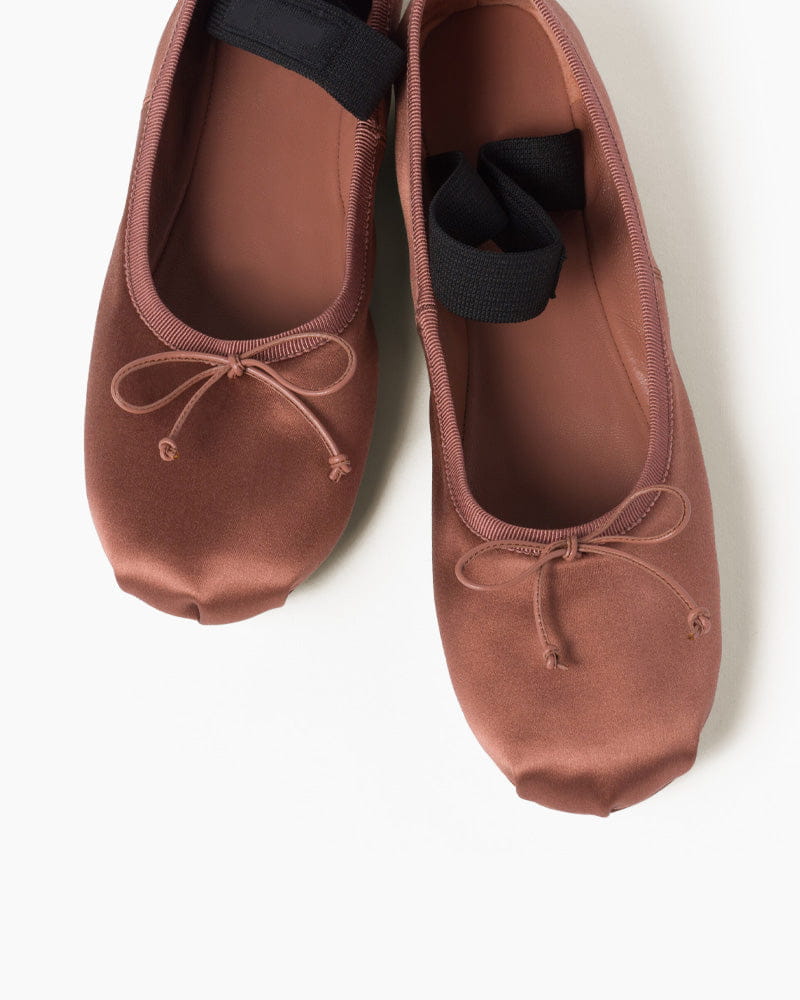 womens-daily-commute-bow-satin-ballerinas
