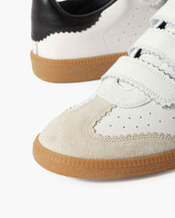 womens-daily-commute-cowhide-velcro-strap-sneakers
