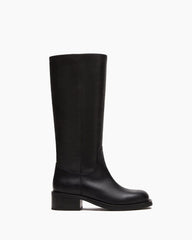 womens-airport-outfit-sophisticated-tall-square-toe-boots