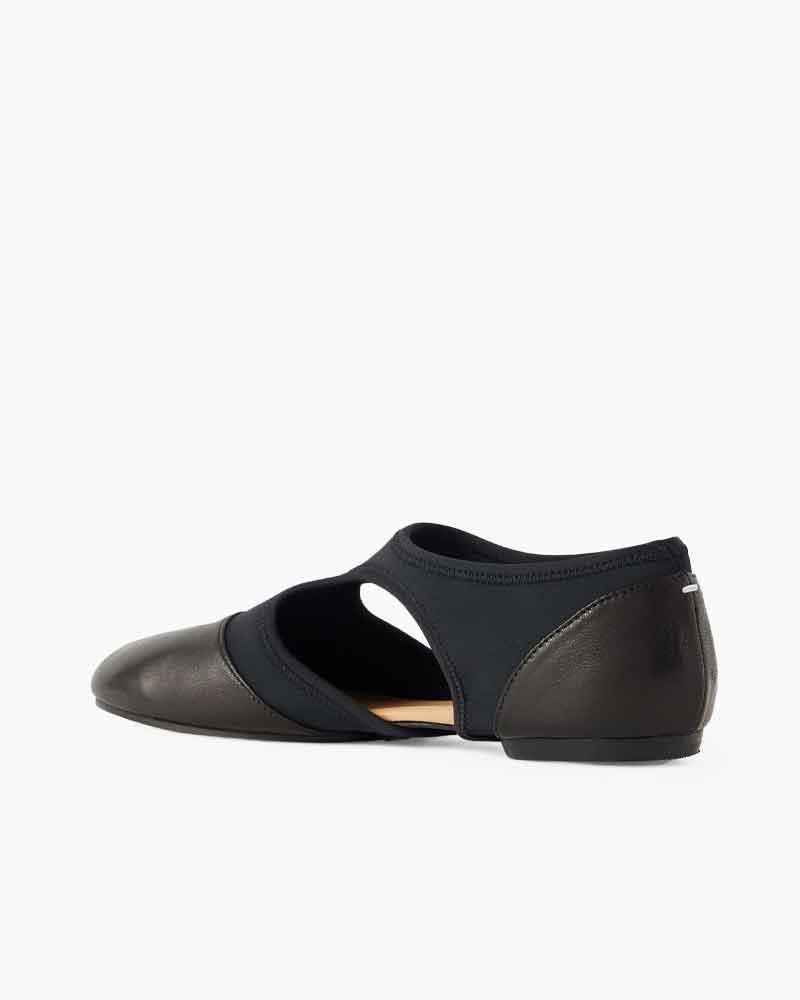 womens-airport-look-chic-split-toe-jazz-shoes