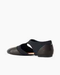 womens-airport-look-chic-split-toe-jazz-shoes
