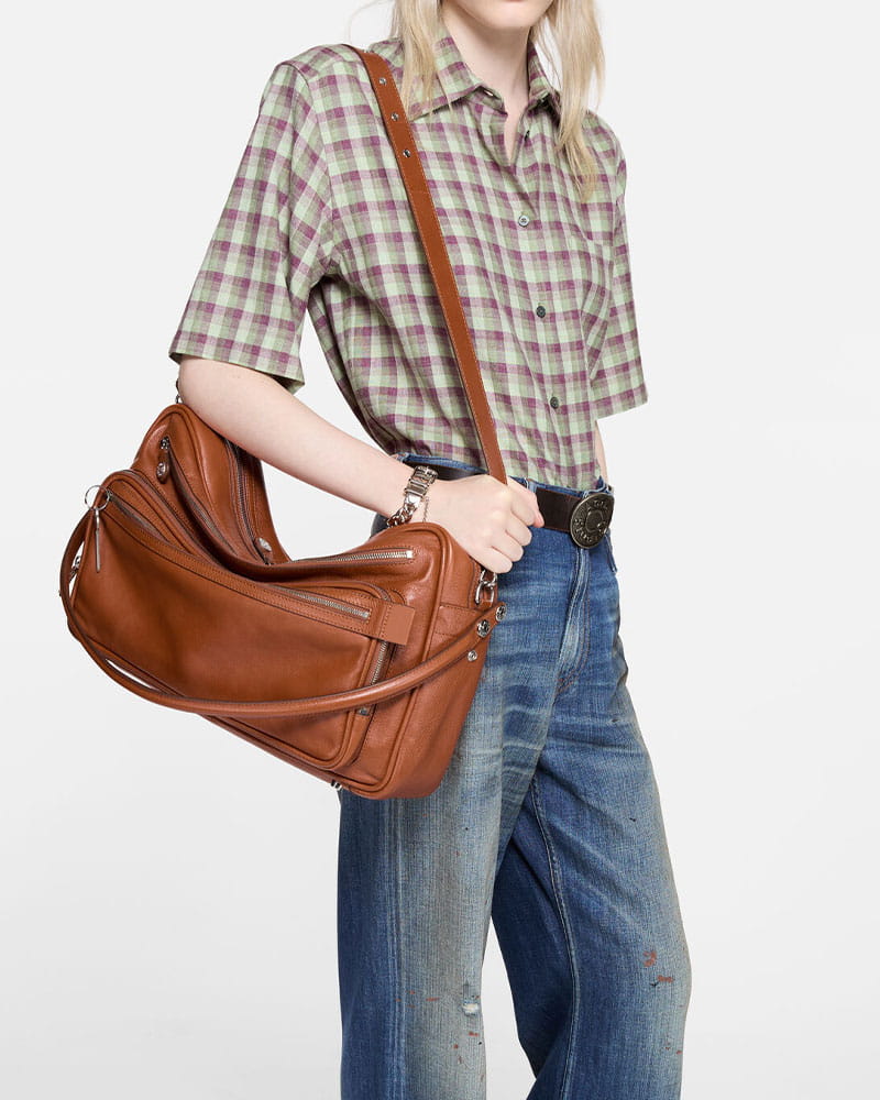 Urban-Stroll-Everyday-Compact-Camera-Bag-11