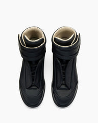Men's Leather High-Tops for Avant-Garde Streetwear Looks