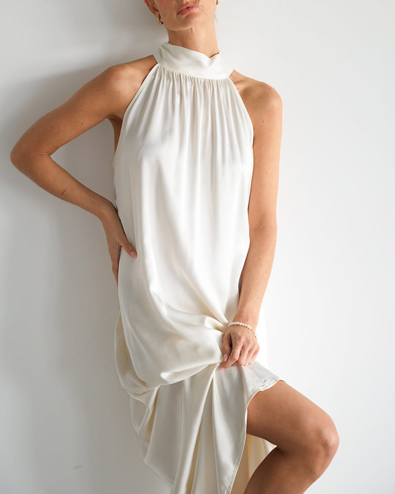Elegant-Evening-Halter-Maxi-Occasion-Gown-5