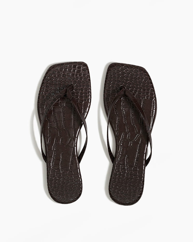 Twilight-Stroll-Croc-Textured-Platform-Slingback-Mules-12