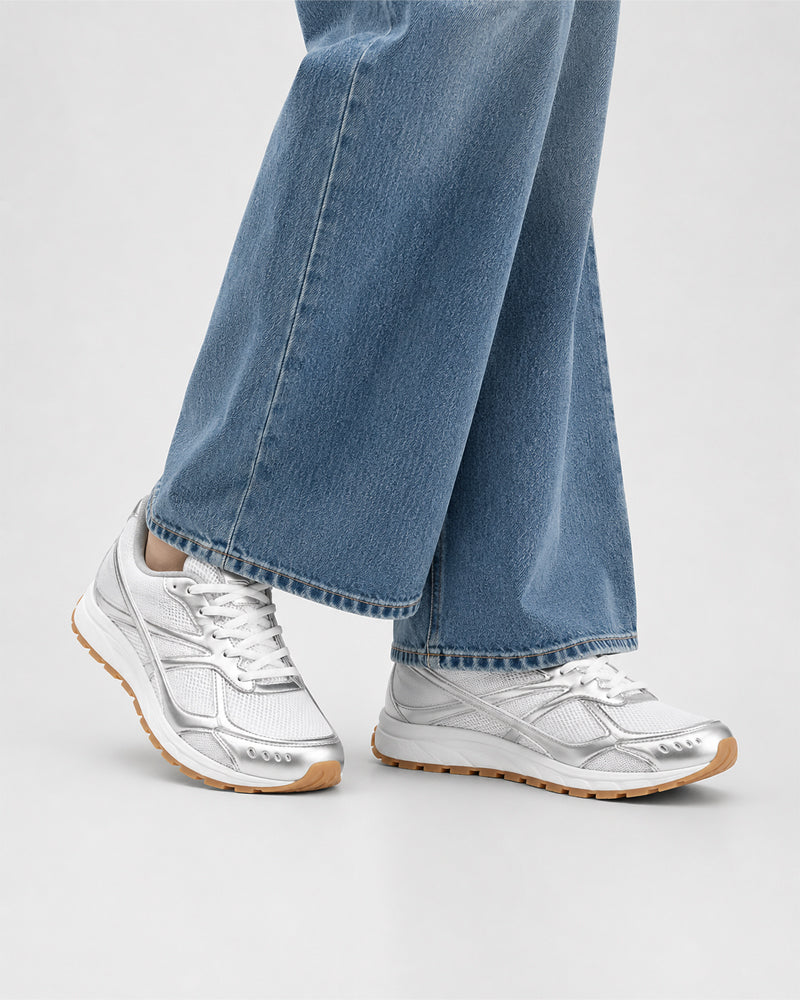 Urban-Stroll-Lightweight-Knit-Heel-Sneakers-1