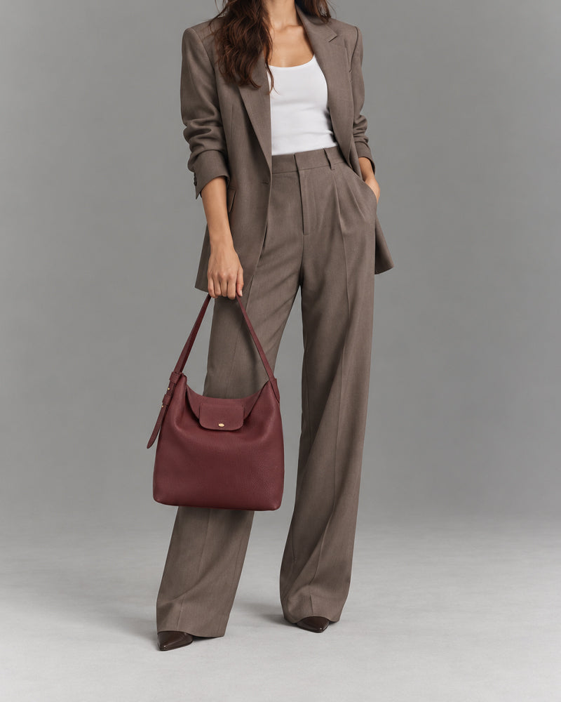 Gallery-Stroll-Textured-Leather-Shoulder-Hobo-Bag-7
