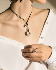 unisex-citywalk-minimalist-non-symmetrical-necklace