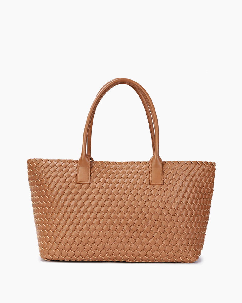 Chic-Everyday-City-Handwoven-Leather-Tote-6