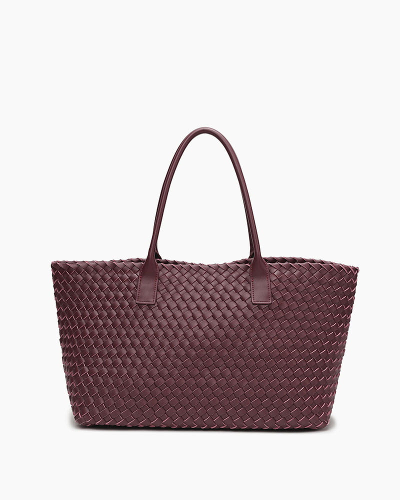 Chic-Everyday-City-Handwoven-Leather-Tote-9