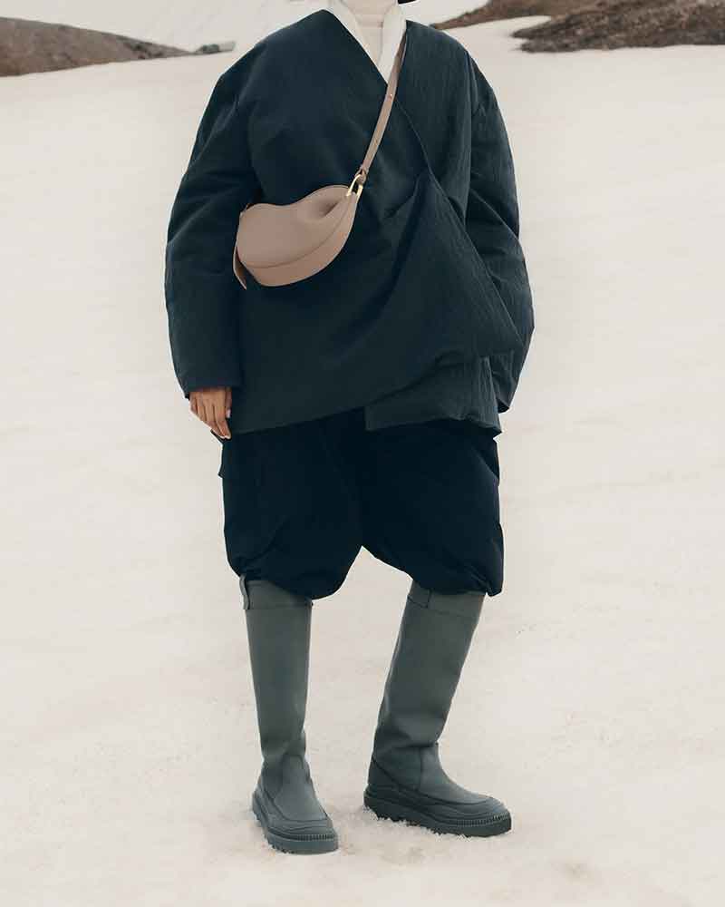Weekend-Stroll-Textured-Taupe-Shoulder-Bag-21