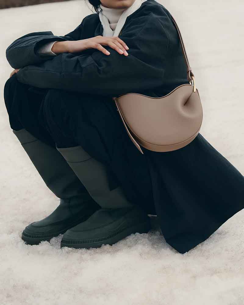 Weekend-Stroll-Textured-Taupe-Shoulder-Bag-19