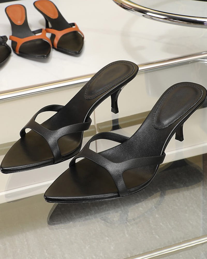 Evening-Stroll-Minimal-Black-Heeled-Sandal-1