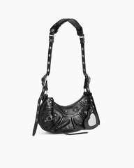 Nightout-Gothic-Heart-Charm-Shoulder-Bag-6