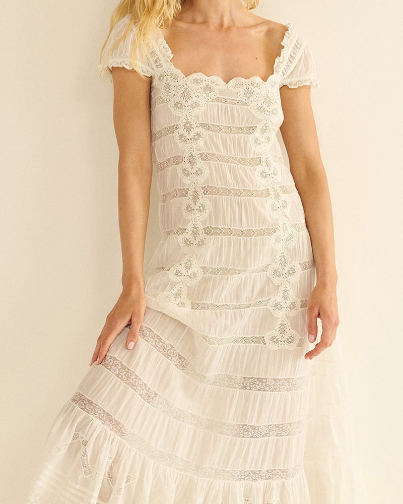 Sunlit-Garden-Lace-Maxi-Summer-Dress-5