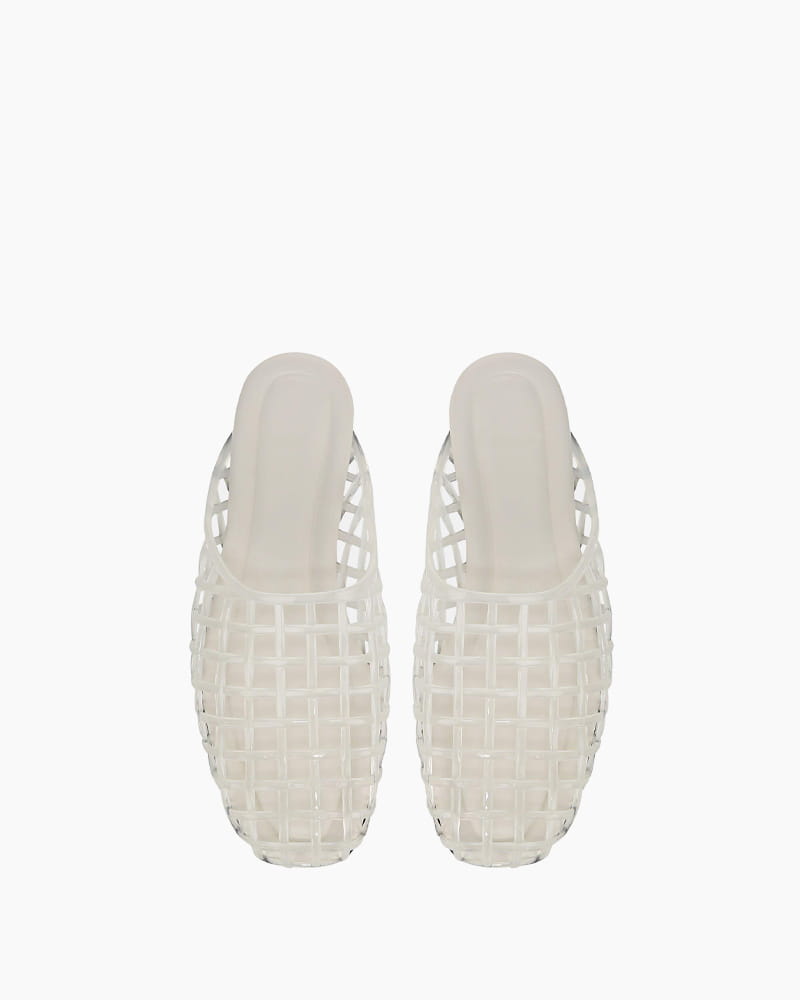 Urban-Getaway-Cutout-Jelly-Slide-Sandals-8