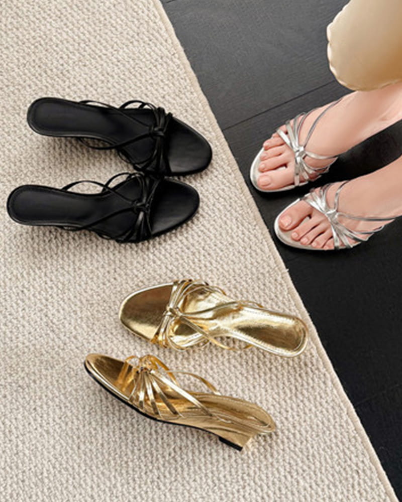 Holiday-Street-Metallic-Strappy-Slide-Sandals-1