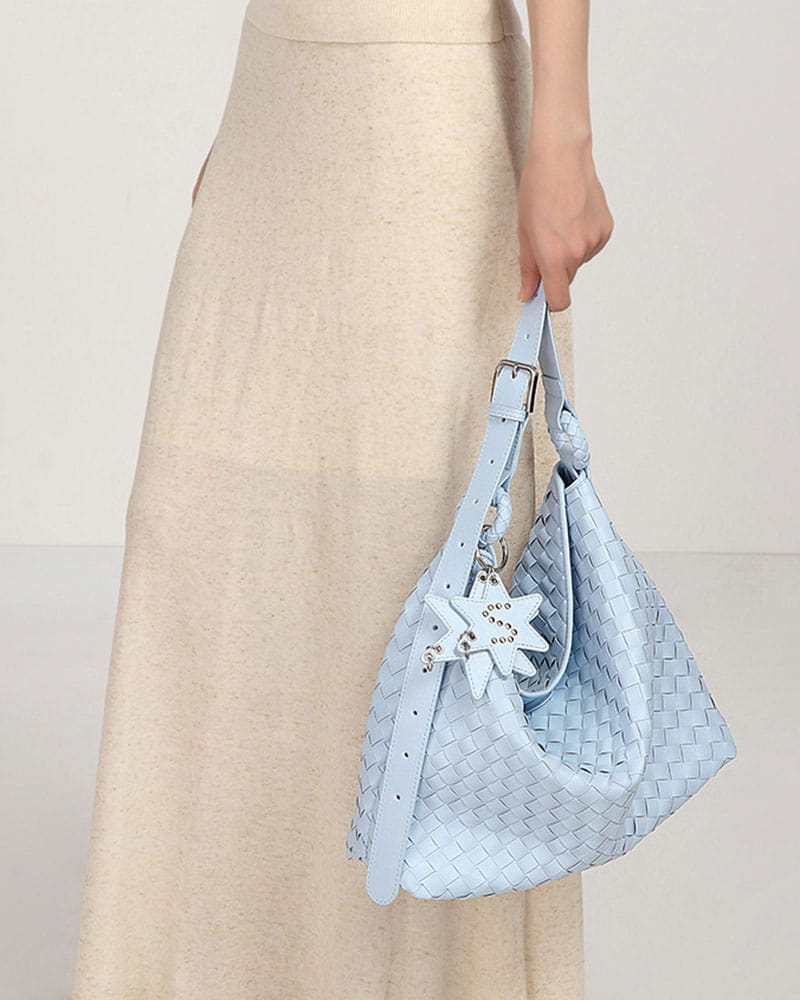 Skyline-Woven-Shoulder-Hobo-Bag-For-Outings-4