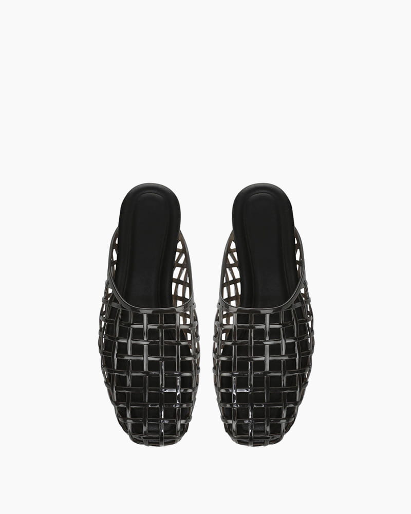 Urban-Getaway-Cutout-Jelly-Slide-Sandals-2