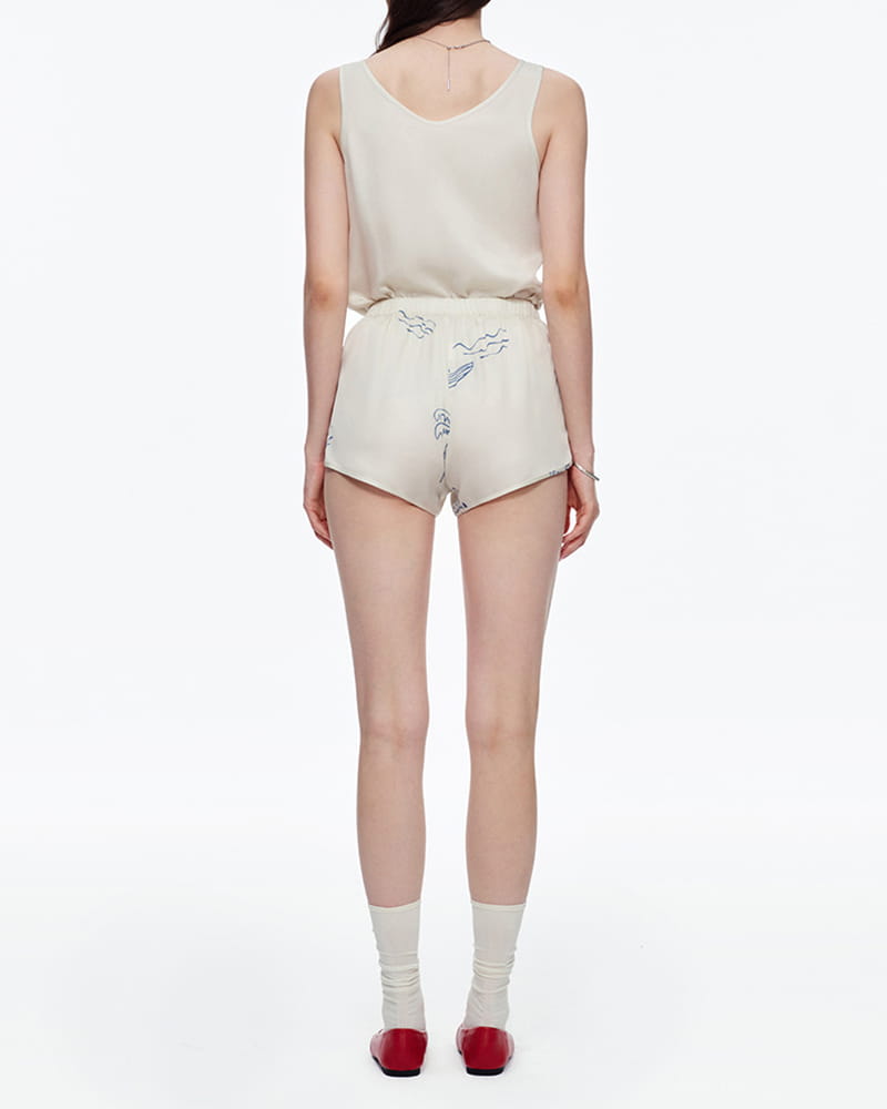 Summer-Lounge-Silk-Pajama-Tank-And-Shorts-Set-2