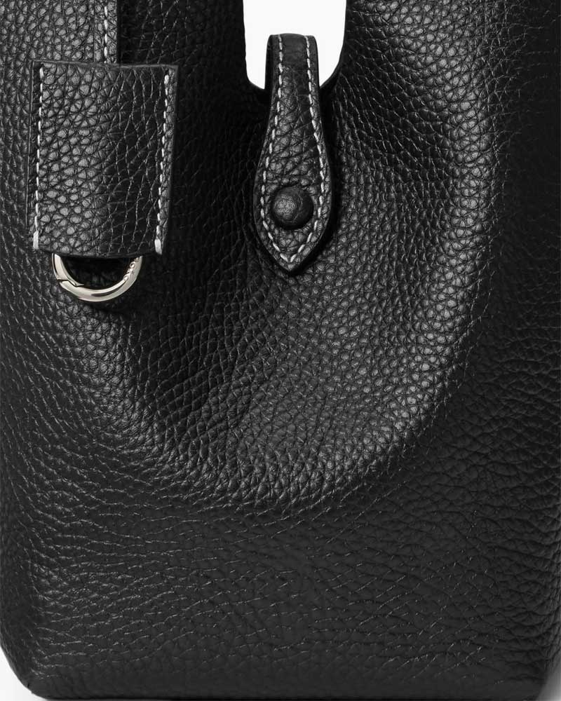 Everyday-City-Chic-Pebbled-Leather-Bucket-Handbag-5