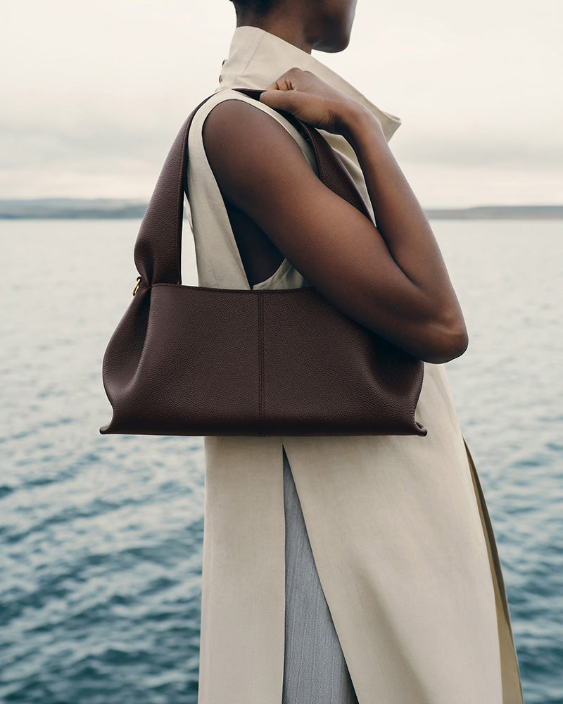 Gallery-Stroll-Pebbled-Leather-Shoulder-Bag-22