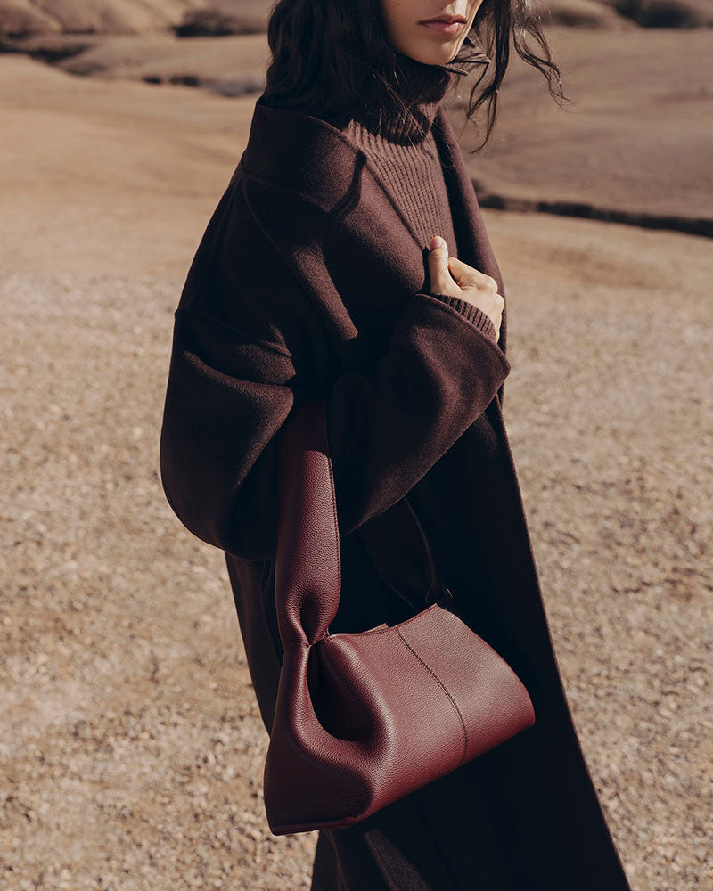 Gallery-Stroll-Pebbled-Leather-Shoulder-Bag-7