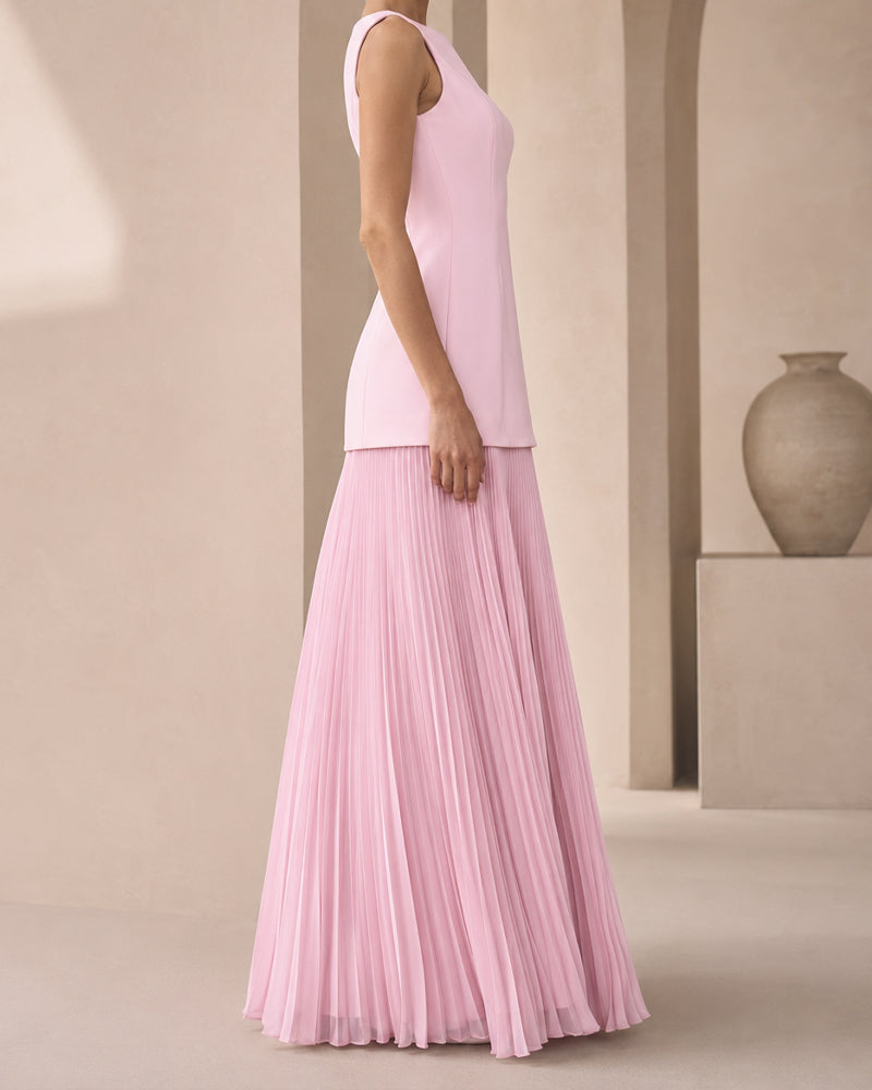 Sunlit-Soirée-Pleated-Boat-Neck-Maxi-Gown-16