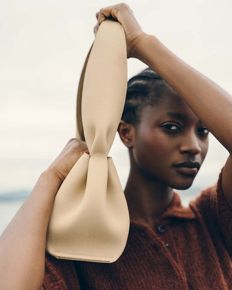 Gallery-Stroll-Pebbled-Leather-Shoulder-Bag-24