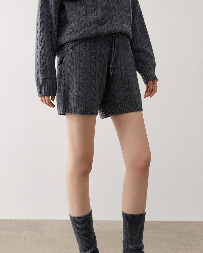 Resort-Wool-And-Cashmere-Knit-Shirt-And-Shorts-Set-8