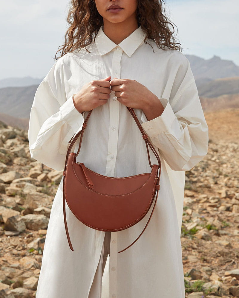 Everyday-City-Textured-Leather-Shoulder-Bag-19