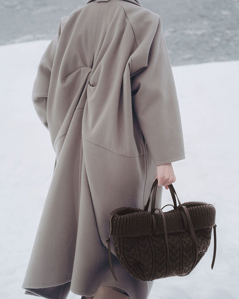 Cozy-City-Stroll-Mini-Crossbody-Bag-1