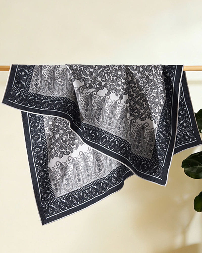 Elegant-Office-Chic-Printed-Wool-Neck-Scarf-4