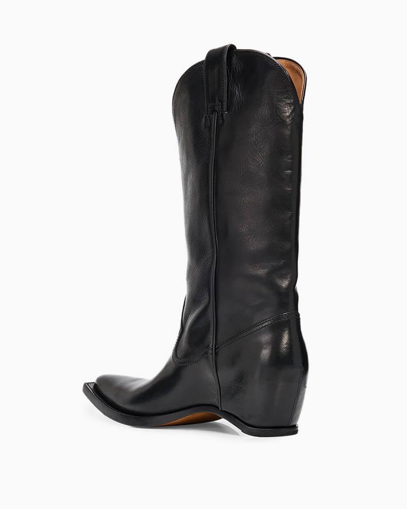 Everyday-City-Stroll-Curved-Heel-Leather-Boots-3