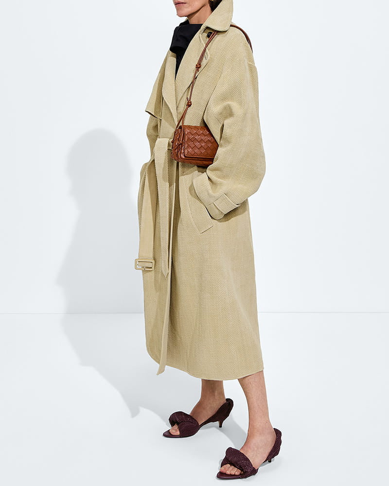 Evening-Ready-Woven-Leather-Crossbody-Clutch-11