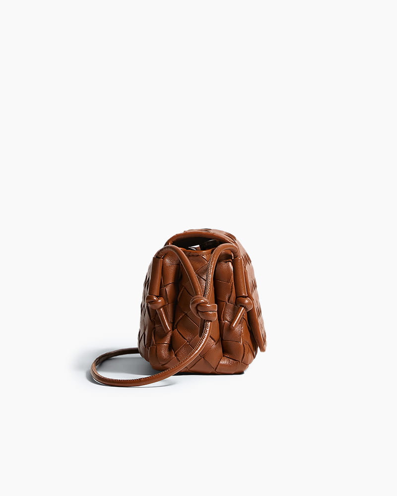 Evening-Ready-Woven-Leather-Crossbody-Clutch-15