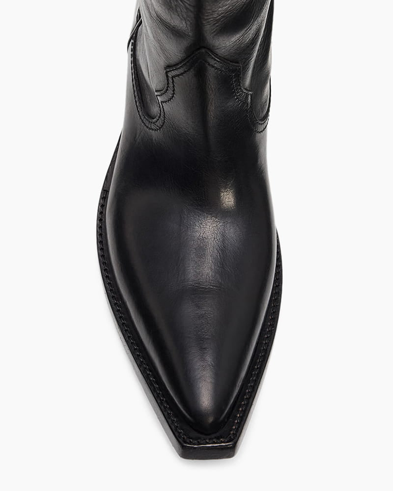 Everyday-City-Stroll-Curved-Heel-Leather-Boots-1