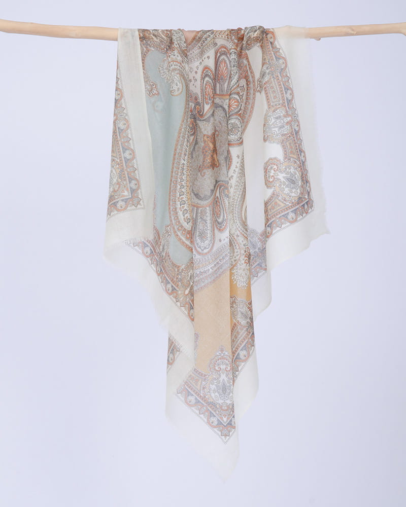 Elegant-Autumn-Paisley-Wool-Square-Neck-Scarf-6