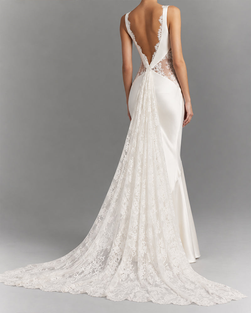Ivory-Sleeveless-Lace-Panel-Mermaid-Wedding-Gown-3