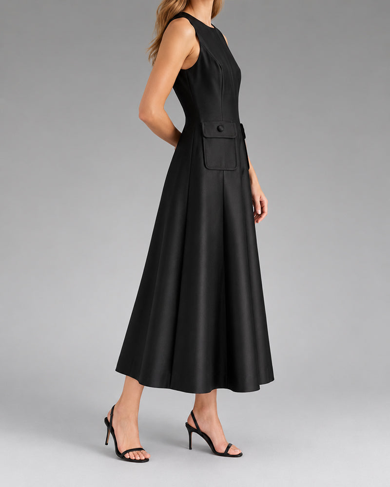 Sleeveless-Round-Neck-Travel-Midi-Dress-With-Flap-Pockets-2