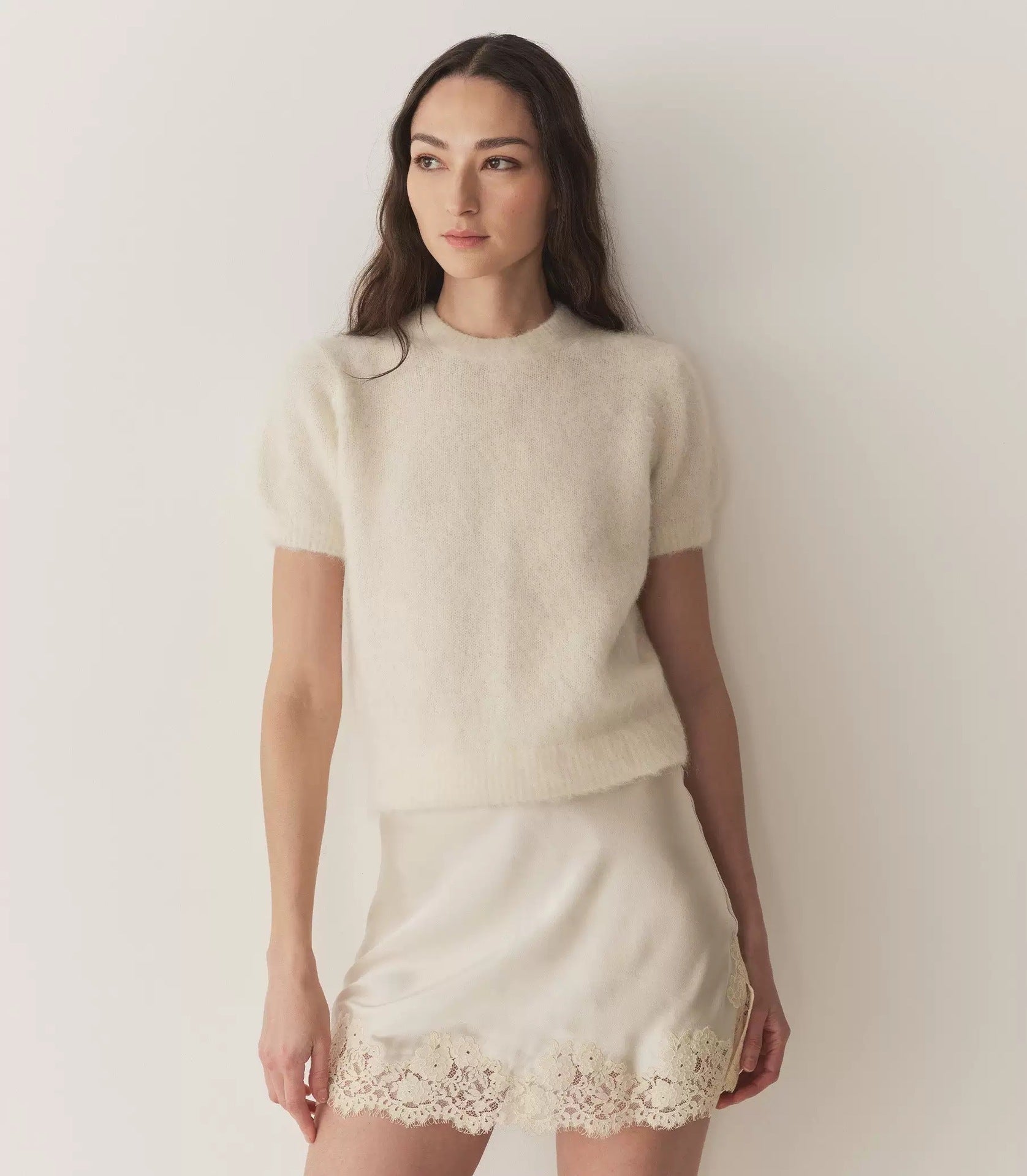 Sunlit-Brunch-Silk-Lace-Trim-Mini-Skirt-5