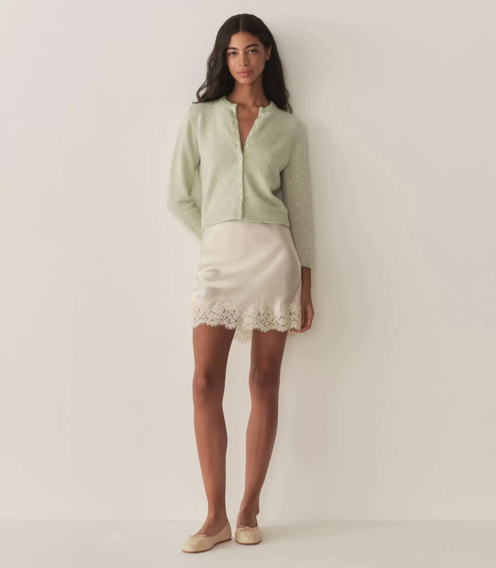 Sunlit-Brunch-Silk-Lace-Trim-Mini-Skirt-7
