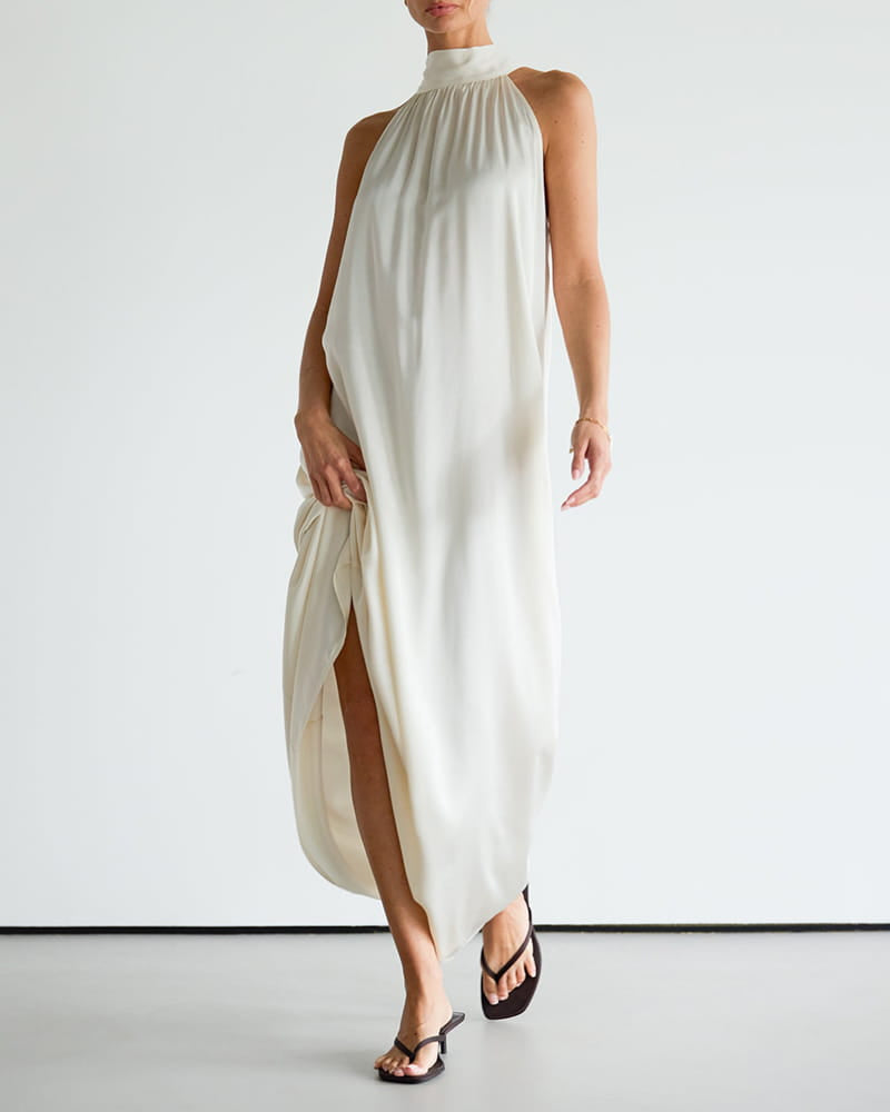 Elegant-Evening-Halter-Maxi-Occasion-Gown-8